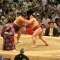 R9674 Nagoya - dohyo de sumo - Miyabiyama vs Kyokushuzan
