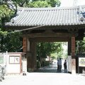 R0029 Temple shitennoji - porte