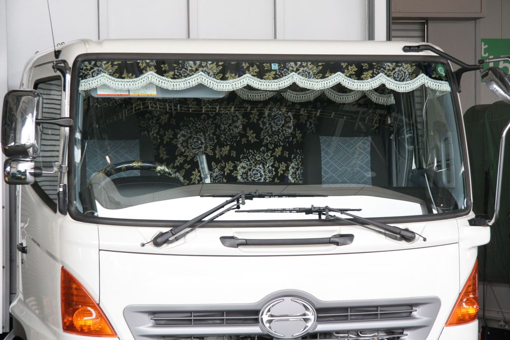 R9418 Osaka - Honjo - tuning d interieur sur camion