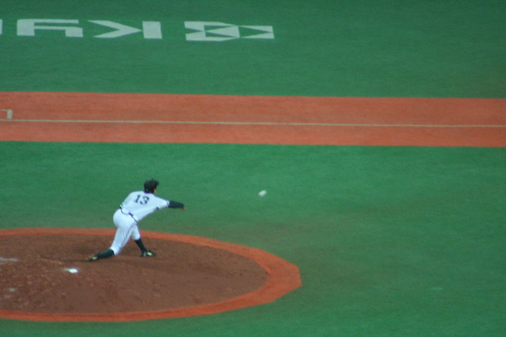 R0880_Osaka_-_baseball.jpg