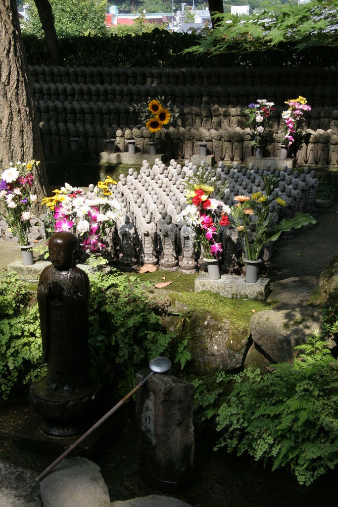 R0160_Kamakura_-_temple_hasa_dera.jpg