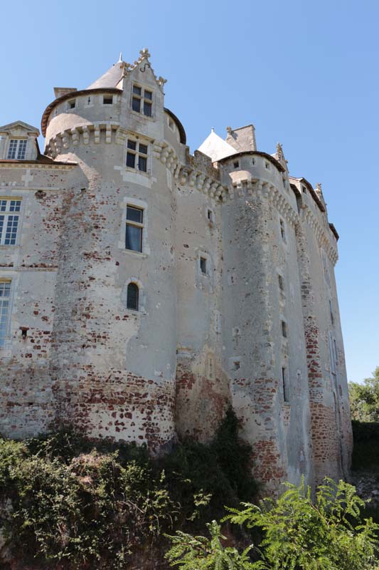 16 Chateau du Bouchet.jpg